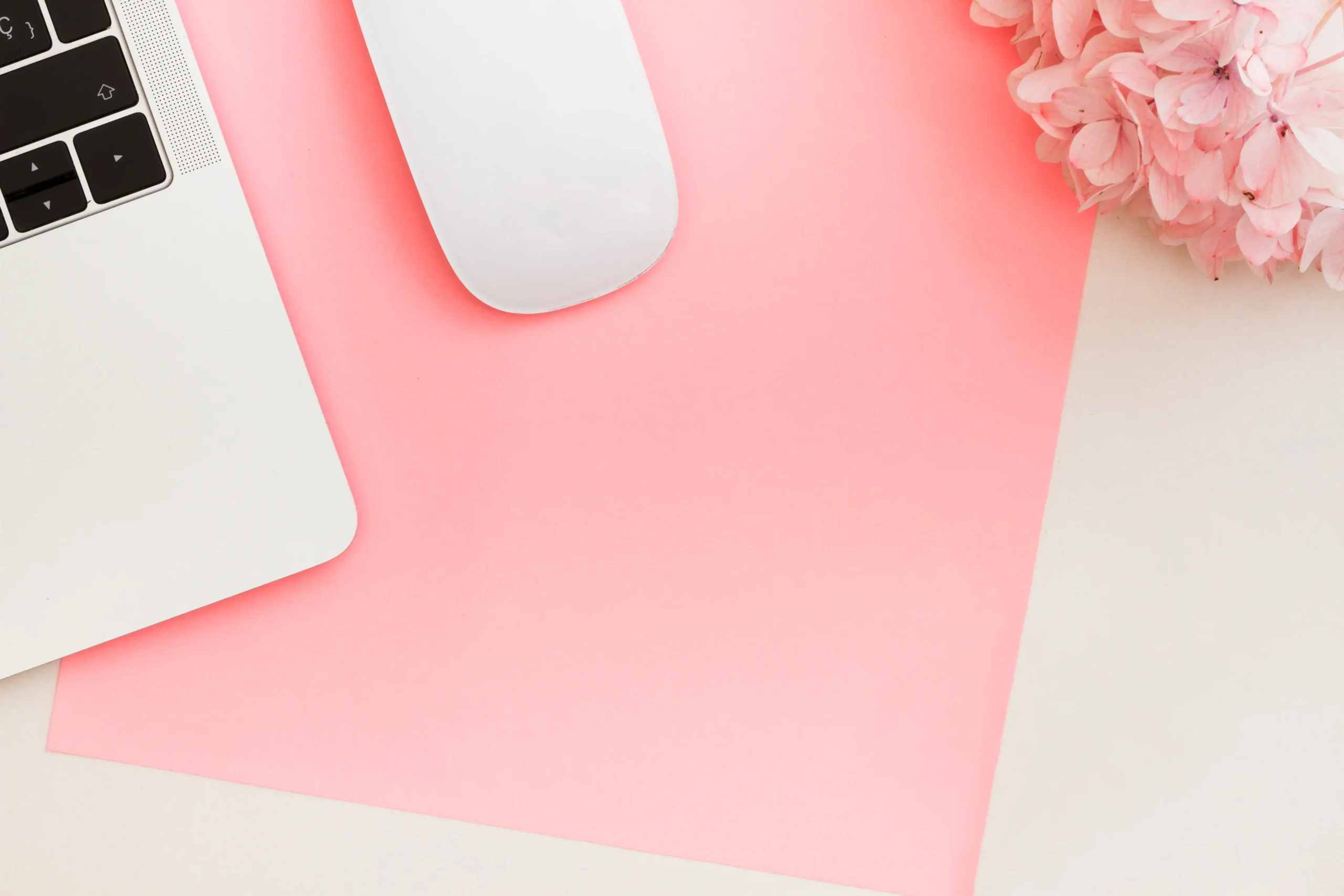 Pembe mousepad rehberi — kawaii setup ve doğru seçim